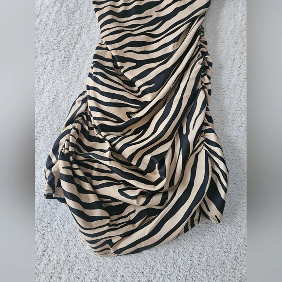 NWT FOREVER21 Zebra Print Shirred Strappy Mini Dress | SZ L - Picture 6 of 10